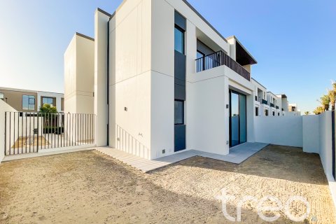Řadový dům v Arabian Ranches 3, Dubai, SAE 4 ložnice, 218.04 m² Č.: 733615