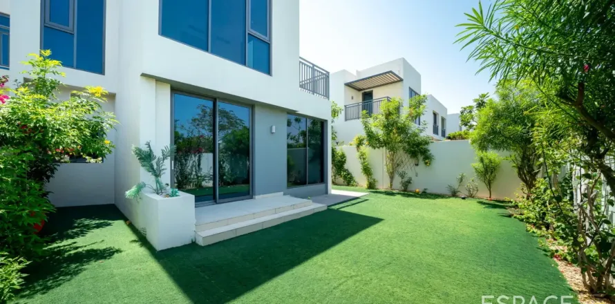 Villa i Dubai Hills Estate, Dubai, UAE 4 soveværelser, 231 kvm № 738357