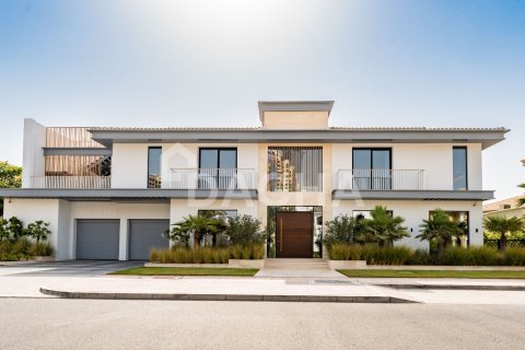 Vila u gradu Palm Jumeirah, Dubai, UAE 6 spavaće sobe, 1245 m2 Br. 710298