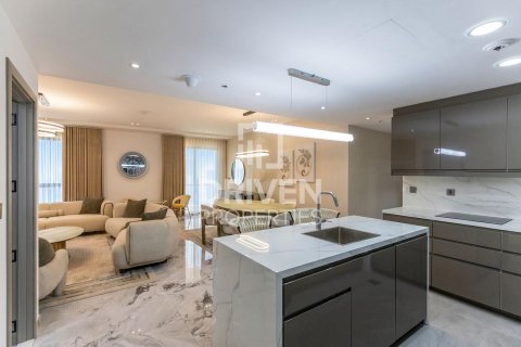 Apartmen di Jumeirah Beach Residence, Dubai, UAE 2 bilik tidur, 129.6 meter persegi № 756762 - foto 4