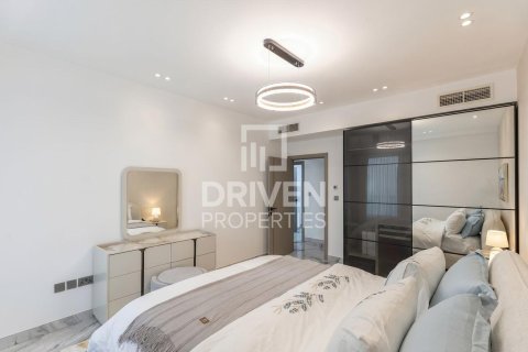 Apartmen di Jumeirah Beach Residence, Dubai, UAE 2 bilik tidur, 129.6 meter persegi № 756762 - foto 11