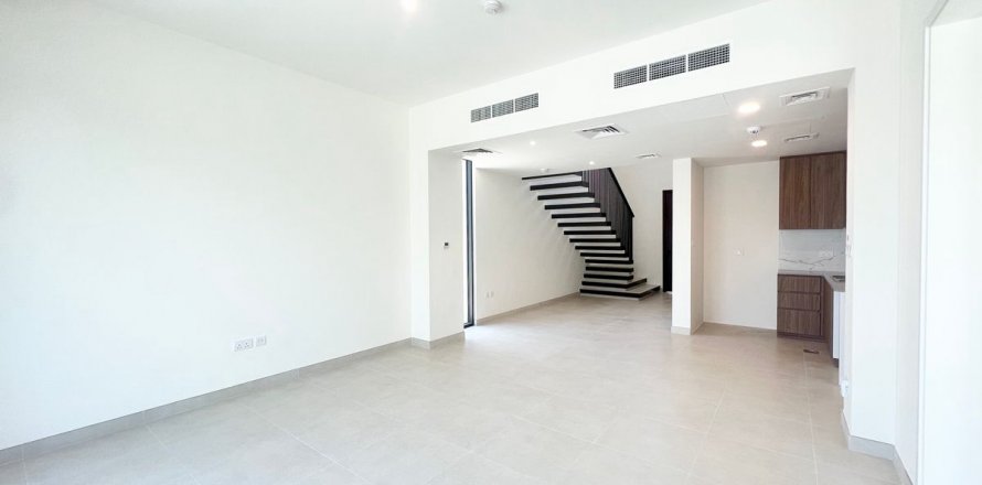 Řadový dům v Town Square, Dubai, SAE 4 ložnice, 261.2 m² Č.: 621376