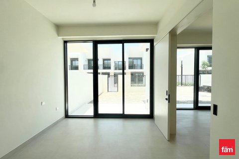 Řadový dům v Town Square, Dubai, SAE 4 ložnice, 261.2 m² Č.: 621376 - fotografie 5