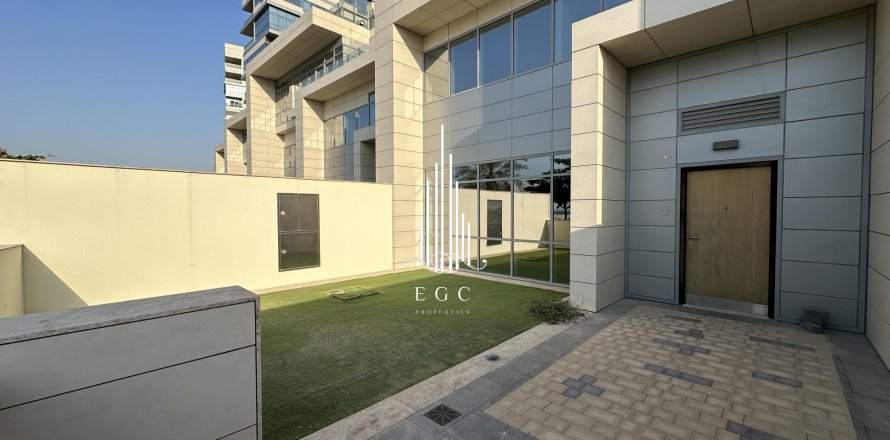 Townhouse in Al Raha Beach, Abu Dhabi, UAE 2 bedrooms, 317.4 sq.m. № 557427