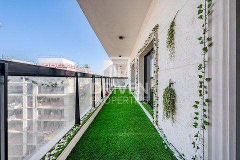Apartment til salg i Al Furjan, Dubai, UAE 2 soveværelser, 95 kvm № 683611 - foto 13
