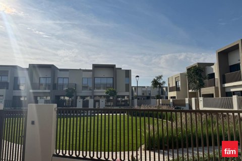 Řadový dům v Dubai, SAE 3 ložnice, 164.6 m² Č.: 646905 - fotografie 4