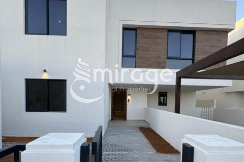 Vila na Yas Island, Abu Dhabi, SAE 5 ložnice, 501.6 m² Č.: 574258 - fotografie 1