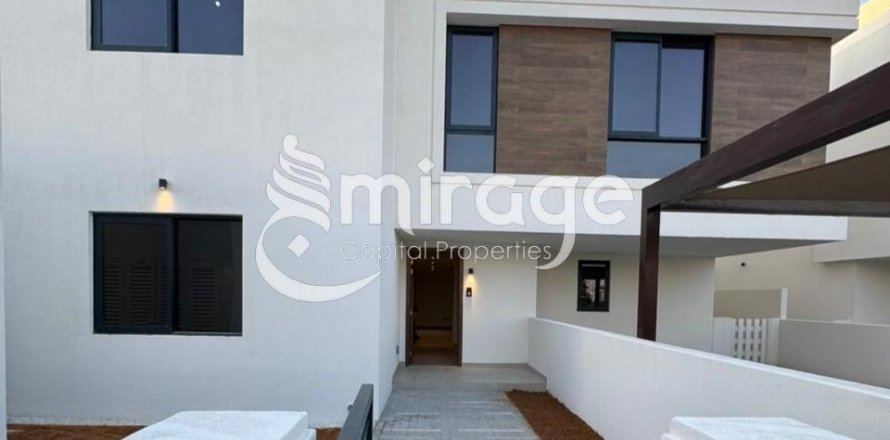 Vila na Yas Island, Abu Dhabi, SAE 5 ložnice, 501.6 m² Č.: 574258