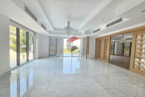 Vila v Al Maqtaa, Abu Dhabi, SAE 5 ložnice, 1254 m² Č.: 600948 - fotografie 13