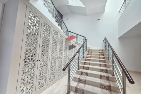 Vila v Al Maqtaa, Abu Dhabi, SAE 5 ložnice, 1254 m² Č.: 600948 - fotografie 18