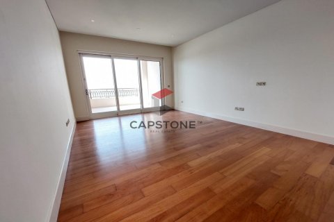 Apartment in Eastern Road, Abu Dhabi, UAE 3 bedrooms, 305 sq.m. № 600947 - photo 14
