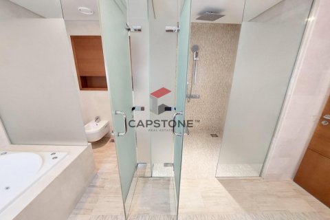 Apartment in Eastern Road, Abu Dhabi, UAE 3 bedrooms, 305 sq.m. № 600947 - photo 29