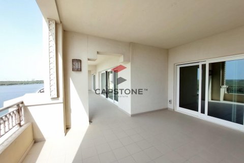 Apartment in Eastern Road, Abu Dhabi, UAE 3 bedrooms, 305 sq.m. № 600947 - photo 9