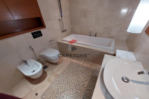 Apartment in Eastern Road, Abu Dhabi, UAE 3 bedrooms, 305 sq.m. № 600947 - photo 21