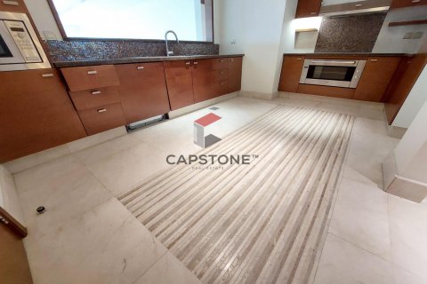 Apartment in Eastern Road, Abu Dhabi, UAE 3 bedrooms, 305 sq.m. № 600947 - photo 15