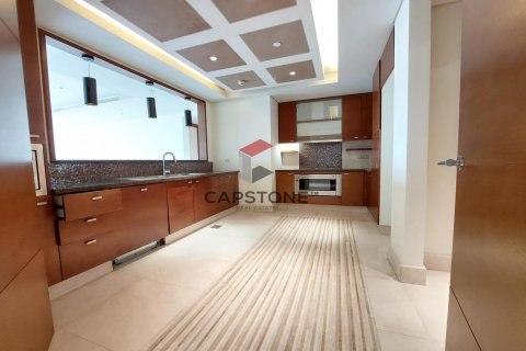 Apartment in Eastern Road, Abu Dhabi, UAE 3 bedrooms, 305 sq.m. № 600947 - photo 17