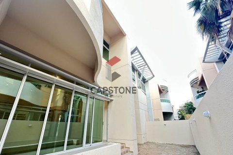 Villa sa Eastern Road, Abu Dhabi, UAE 5 silid-tulugan, 483 sq.m. № 600949 - larawan 1