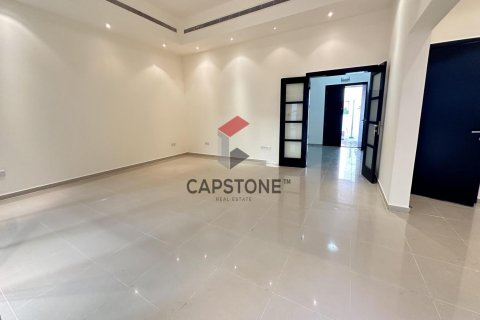 Villa sa Eastern Road, Abu Dhabi, UAE 5 silid-tulugan, 483 sq.m. № 600949 - larawan 4