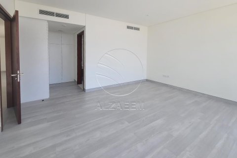 Řadový dům v Abu Dhabi, SAE 4 ložnice, 552 m² Č.: 615037 - fotografie 11