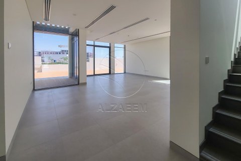 Řadový dům v Abu Dhabi, SAE 4 ložnice, 552 m² Č.: 615037 - fotografie 2