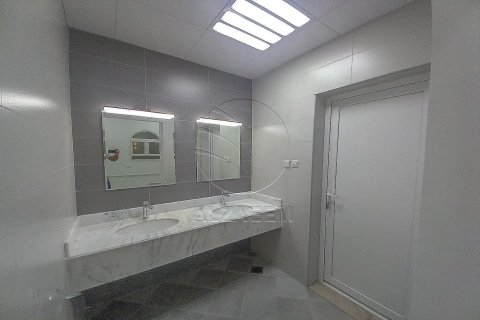 阿联酋 Abu Dhabi 待租 : 5 卧, 604 平方米 , 编号615036 - 照片 12