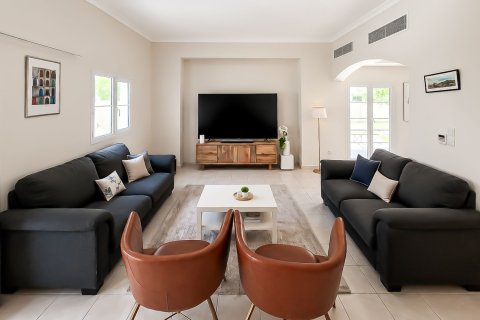 Willa do wynajęcia w Meadows, Dubai, ZEA 3 sypialnie, 317.26 mkw., nr 750016 - zdjęcie 2
