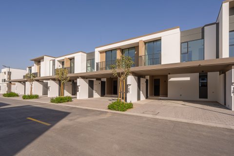 Maison de ville à Arabian Ranches 3, Dubai, EAU: 3 chambres, 144.84 m2 № 750042