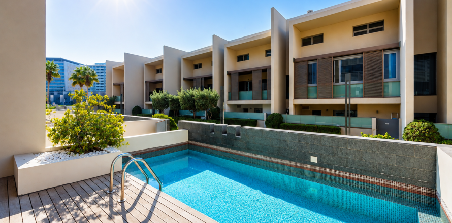 Maison de ville à Al Raha Beach, Abu Dhabi, EAU: 4 chambres, 622.08 m2 № 757487