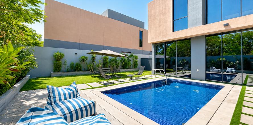 Villa in Tilal City, Sharjah, UAE 4 bedrooms, 383.6 sq.m. № 748721