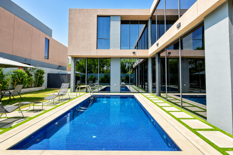 Villa in Tilal City, Sharjah, UAE 4 bedrooms, 383.6 sq.m. № 748721 - photo 2