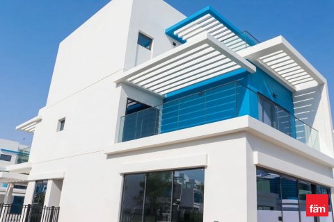 Townhouse in Dubai, UAE 5 bedrooms, 306 sq.m. № 720437