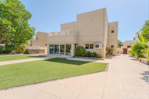 Vilë në Meadows, Dubai, Emiratet e Bashkuara Arabe 4 dhoma gjumi, 656 m2. № 680758 - Foto 15