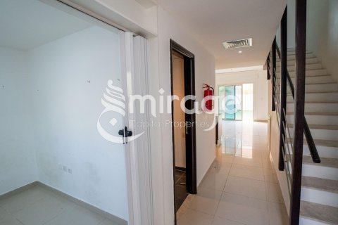 Vila v Al Reef, Abu Dhabi, SAE 2 ložnice, 176.5 m² Č.: 574317 - fotografie 2