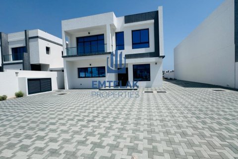 Sharm, Fujairah, संयुक्त अरब अमीरात में विला, 5 बेडरूम, संख्या 587644 - फ़ोटो 1
