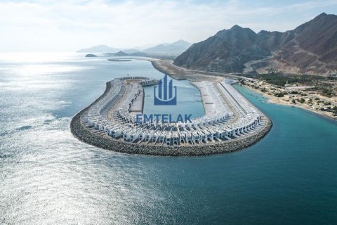 Vila v Sharm, Fujairah, SAE 4 spálne č. 587643 - Fotografia 9