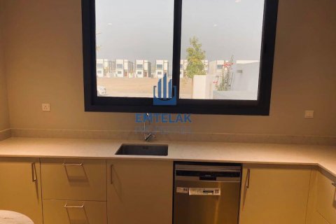 Vila v Sharm, Fujairah, SAE 4 spálne č. 587643 - Fotografia 8