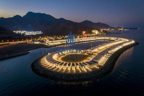 Vila v Sharm, Fujairah, SAE 4 spálne č. 587643 - Fotografia 18