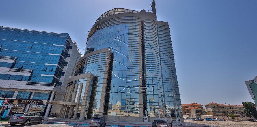 Commercial property in Al Nahyan, Abu Dhabi, UAE 518 sq.m. № 615887