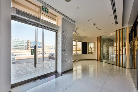 Commercial property in Al Nahyan, Abu Dhabi, UAE 518 sq.m. № 615887 - photo 10