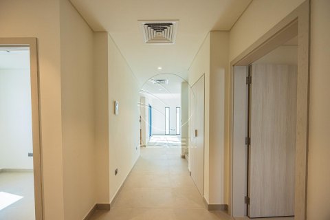 Vila na Yas Island, Abu Dhabi, SAE 4 ložnice, 348 m² Č.: 615889 - fotografie 7