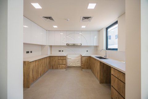 Vila na Yas Island, Abu Dhabi, SAE 4 ložnice, 348 m² Č.: 615889 - fotografie 23