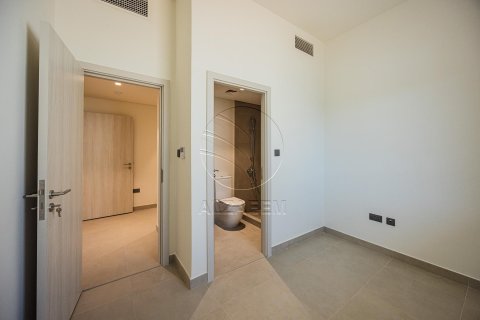 Vila na Yas Island, Abu Dhabi, SAE 4 ložnice, 348 m² Č.: 615889 - fotografie 18