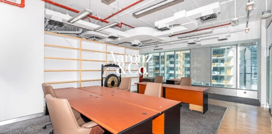 Zyrë në Business Bay, Dubai, Emiratet e Bashkuara Arabe 156 m2. № 714572