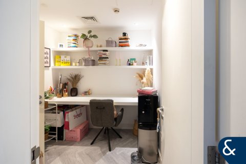 Huoneisto MARINA RESIDENCES Palm Jumeirah, Dubai, Arabiemiraatit 3 makuuhuonetta, 227 m2 № 671587 - kuva 22