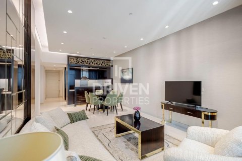 شقة للبيع في وسط مدينة دبي، دبي، الإمارات العربية المتحدة 3 غرفة نوم ، 159.98 متر مربع ، رقم 755877 - صورة 2