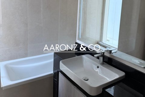 Byt v Jumeirah Lake Towers, Dubai, SAE 1 ložnice, 80 m² Č.: 687052 - fotografie 7