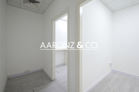 Sheikh Zayed Road, Dubai, संयुक्त अरब अमीरात में कार्यालय, 93 वर्ग मीटर, संख्या 687049 - फ़ोटो 4