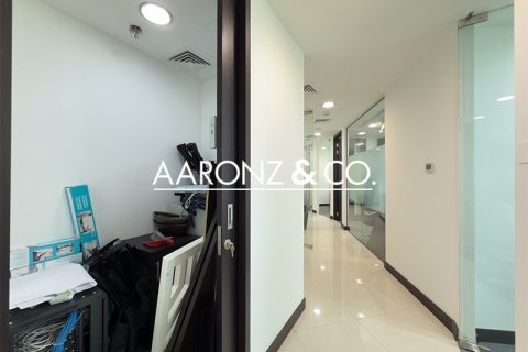 Jumeirah Lake Towers, Dubai, संयुक्त अरब अमीरात में कार्यालय, 186.1 वर्ग मीटर, संख्या 670636 - फ़ोटो 14