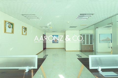 Biuro do wynajęcia w Jumeirah Lake Towers, Dubai, ZEA 60.9 mkw., nr 670635 - zdjęcie 5