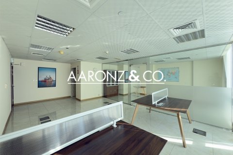 Biuro do wynajęcia w Jumeirah Lake Towers, Dubai, ZEA 60.9 mkw., nr 670635 - zdjęcie 11